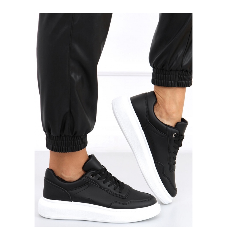 Chaussures de sport femme Dora Black - Inello le noir 2 Chaussures de sport femme Dora Black - Inello le noir 2