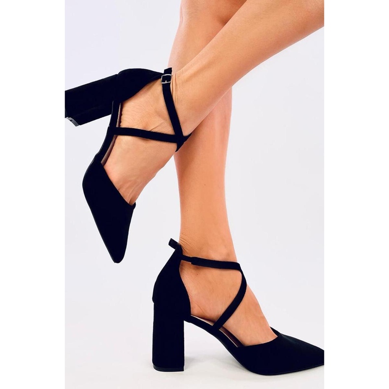 Thoiss Escarpins noirs à brides croisées - Inello 1