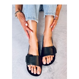 Sandale Tongs en caoutchouc avec boucle Romero Noir - Inello le noir 1