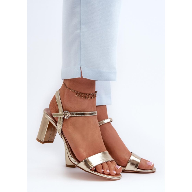 Step in style Sandales Modèle Glindra 24SD98-6986 Or - Entrez avec style jaune 1