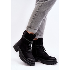 Bottines femme noires à semelle épaisse 1