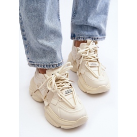 Chaussures de sport beiges à semelle massive 1