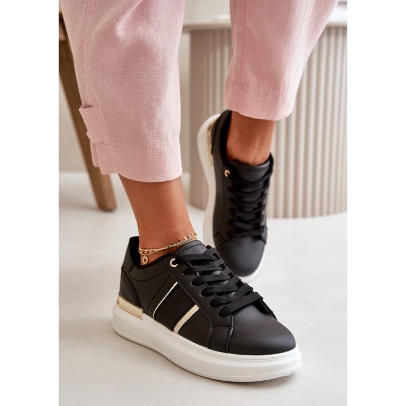 Chaussures de sport à plateforme noires 1