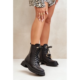 Baggies pour femmes avec épingles noires 1