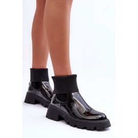 Step in style Bottines Chelsea Modèle Pavo DES925M Noir Lakier - Entrez avec style 1