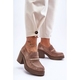 Chaussures à talons pour femmes avec décoration en daim beige 2