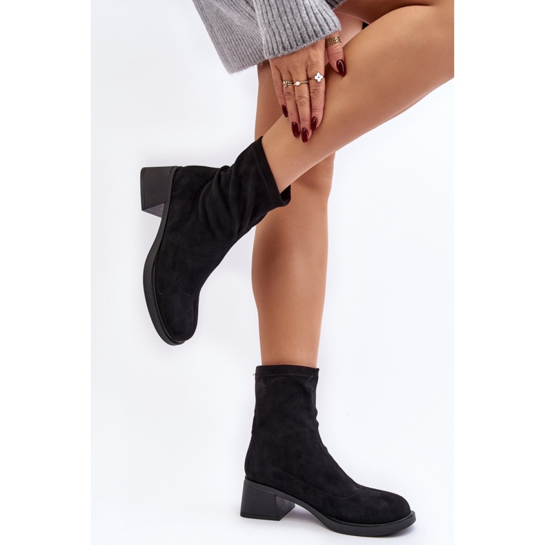 Step in style Bottes Modèle Aphroteia 23BT35-6449 Daim Noir - Entrez avec style le noir 1