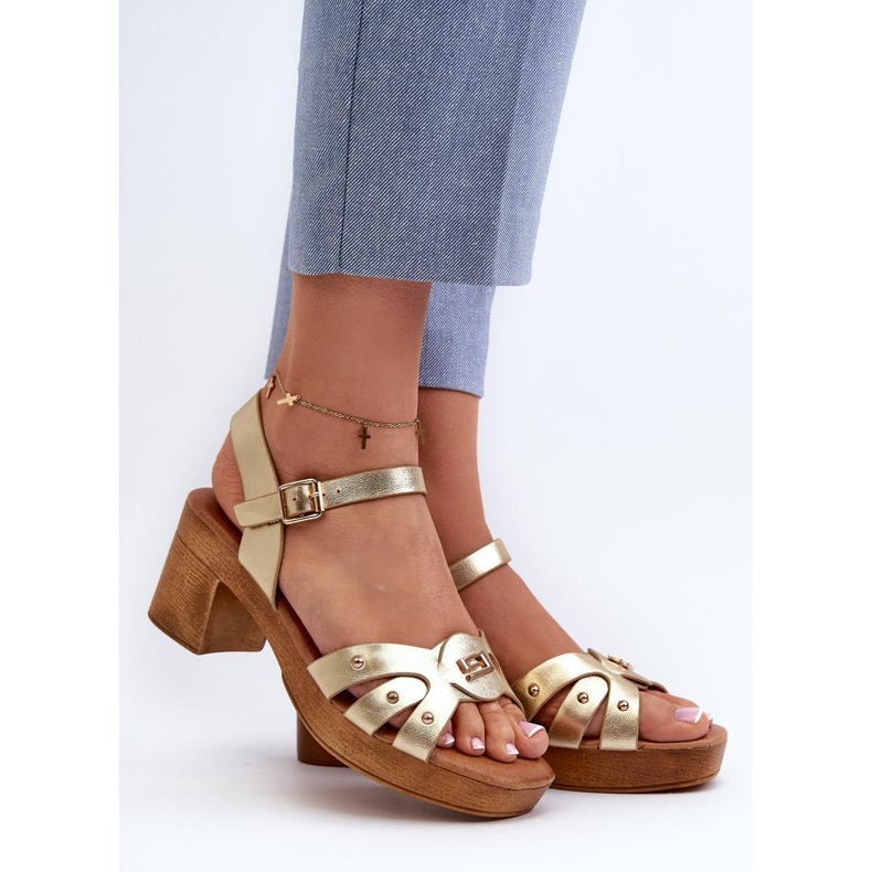 Step in style Sandales Modèle Assames 24SD98-6758 Or - Entrez avec style jaune 1