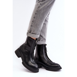 Bottines noires à talon plat pour femme 1