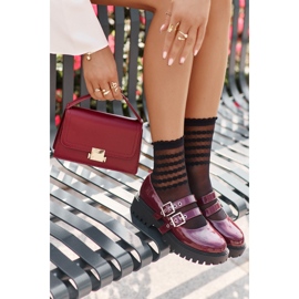 Chaussures vernies à boucles bordeaux rouge 1