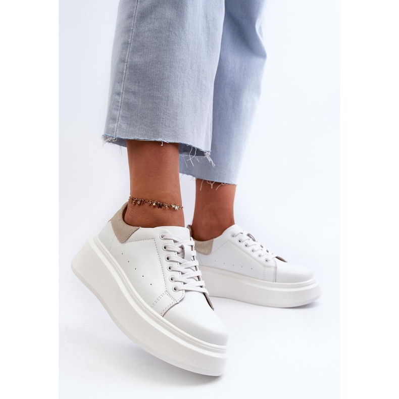 Chaussures de sport modèle LR568 blanches 1 Chaussures de sport modèle LR568 blanches 1