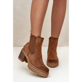 Bottines femme à talons en daim brun 2