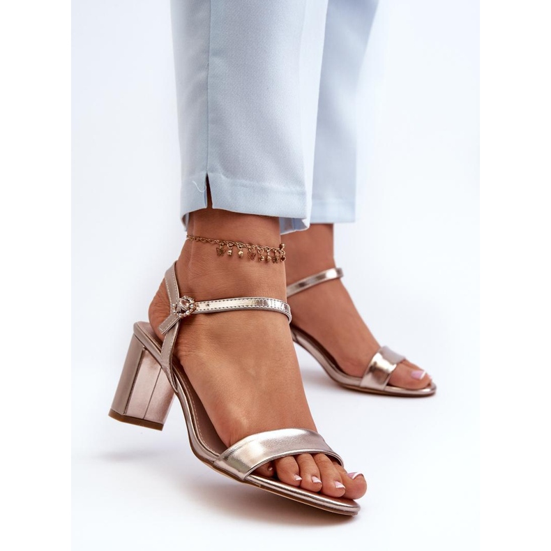 Sandales dorées/champagne d'or 2