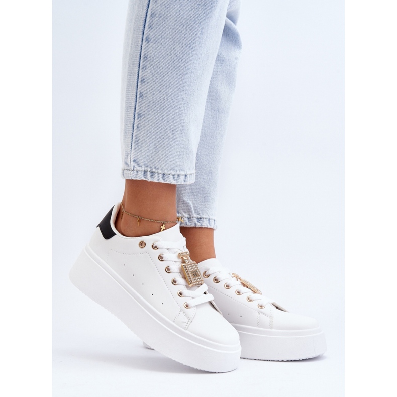 Chaussures de sport pour femmes avec décoration dorée LA279P, blanc 1