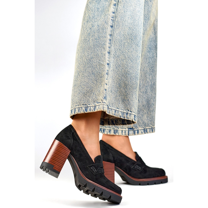 Escarpins modèle 24-58105B noir le noir 1