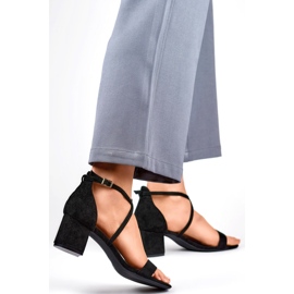 Sandales femme sur un bloc 6895B, noir le noir 1