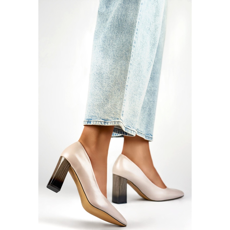 Escarpins avec empiècement en cuir GD-FL486A-L.BE beige 1 Escarpins avec empiècement en cuir GD-FL486A-L.BE beige 1