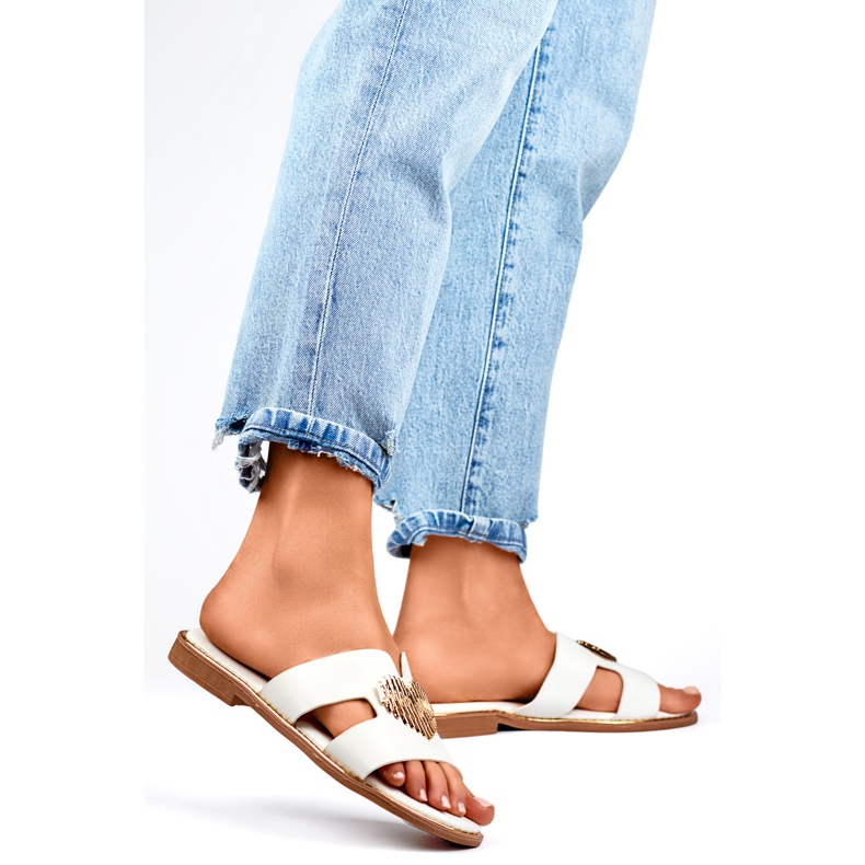 Tongs pour femmes décorées de coeur KK-731W blanc 1