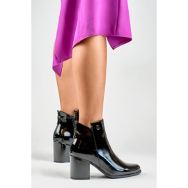 Bottes Modèle Charlotte 260039B-LA Laque Noire - PRIMO le noir 2