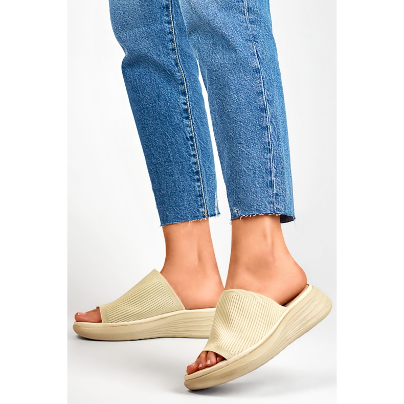 Sandale Tongs Modèle G3188-7BE Beige - PRIMO 1 Sandale Tongs Modèle G3188-7BE Beige - PRIMO 1