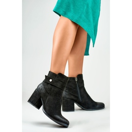 Bottes modèle 260041B-SU en daim noir le noir 3