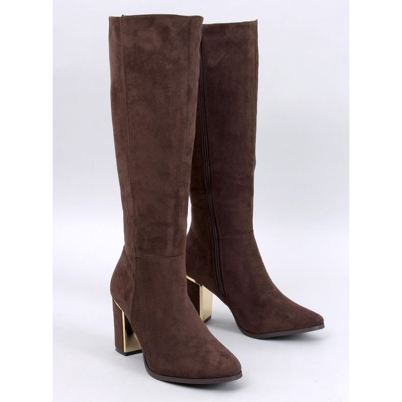 Bottes classiques à talons hauts par Arlena Brown brun 1