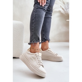 Baskets pour femmes sur la plate-forme avec coeurs beige 1