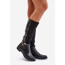 Jezzi Bottes isolées à talons plats avec boucle décorative, Leatharia noir 1
