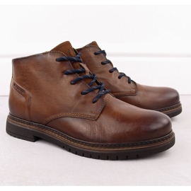 Chaussures homme en cuir, bottines marron isolées Bugatti OO153241 brun 1