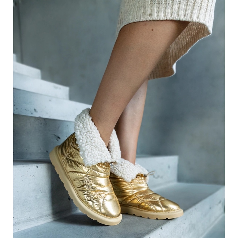 Bottes de neige isolées dorées Caellita avec revers d'or 1