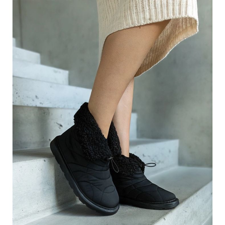 Bottes de neige isolées noires avec revers Caellita le noir 2