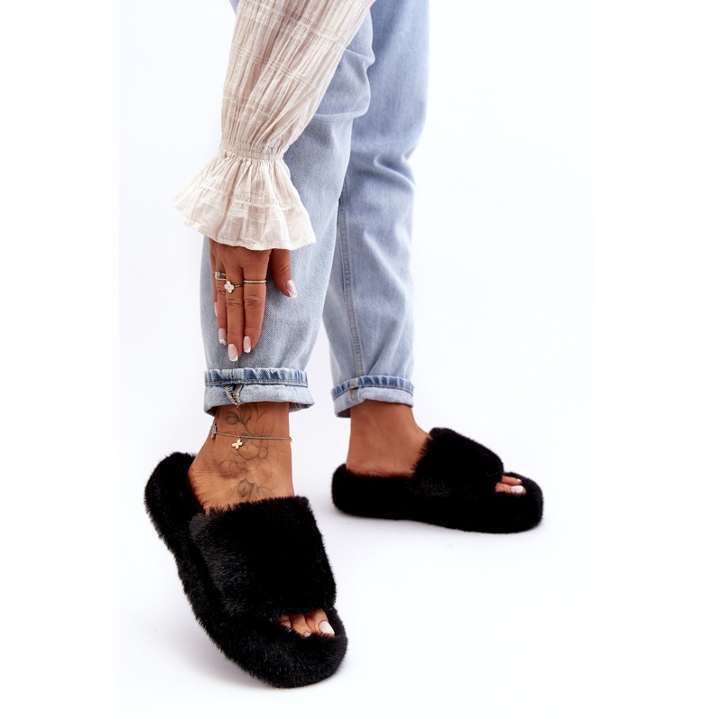 Fourrure de fourrure de fourrure de fourrure noire le noir 2