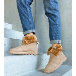 Bottes de neige isolées beiges avec un col d'Edidda 2