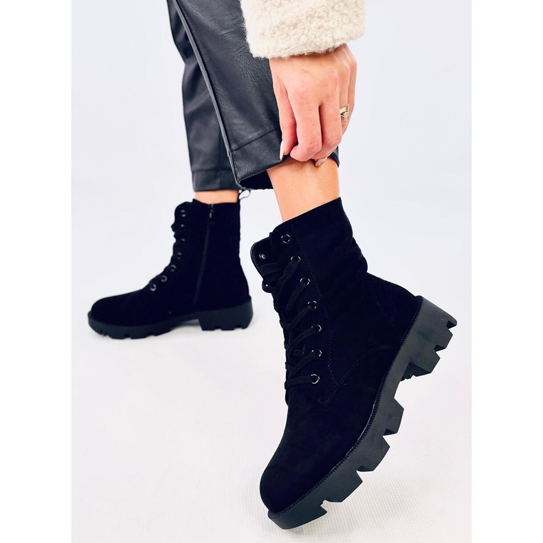 Bottes de travail en daim noir Pansy 2