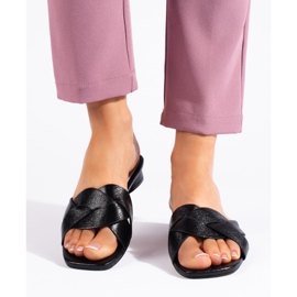 Chaussons noirs femme 1