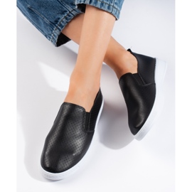 Slip-on ajouré noir 1