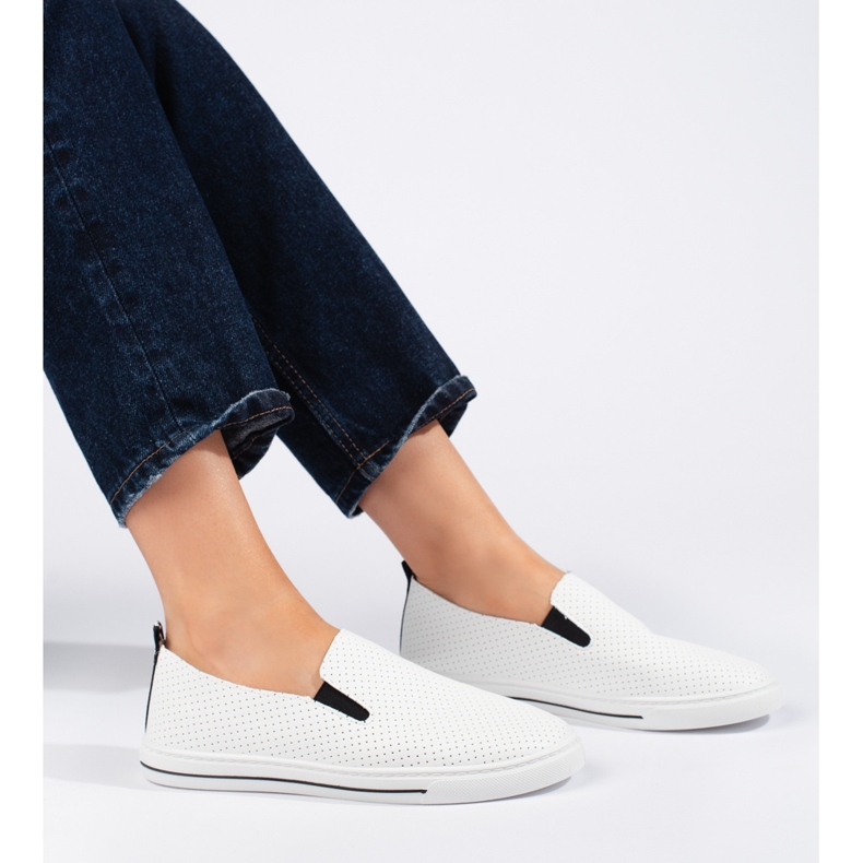 Baskets femme blanches ajourées 1