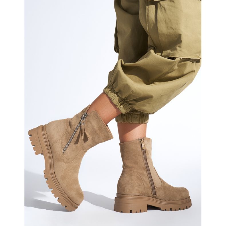 Bottines femme beige foncé avec fermeture éclair décorative 2 Bottines femme beige foncé avec fermeture éclair décorative 2