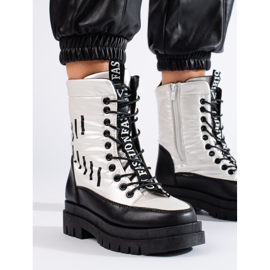 Sacs isothermes femme sur la plateforme Vinceza en noir et blanc blanche 1 Sacs isothermes femme sur la plateforme Vinceza en noir et blanc blanche 1