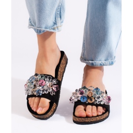 Chaussons femme en daim noir 1