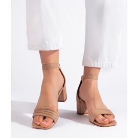 Sandales à talons hauts en daim beige brun 3