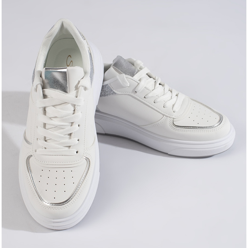 Baskets blanches pour femme 1