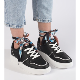 Baskets noires pour femmes nouées avec un ruban 1
