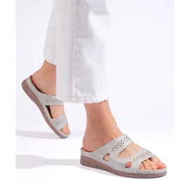 Tongs confortables pour femmes grises 1