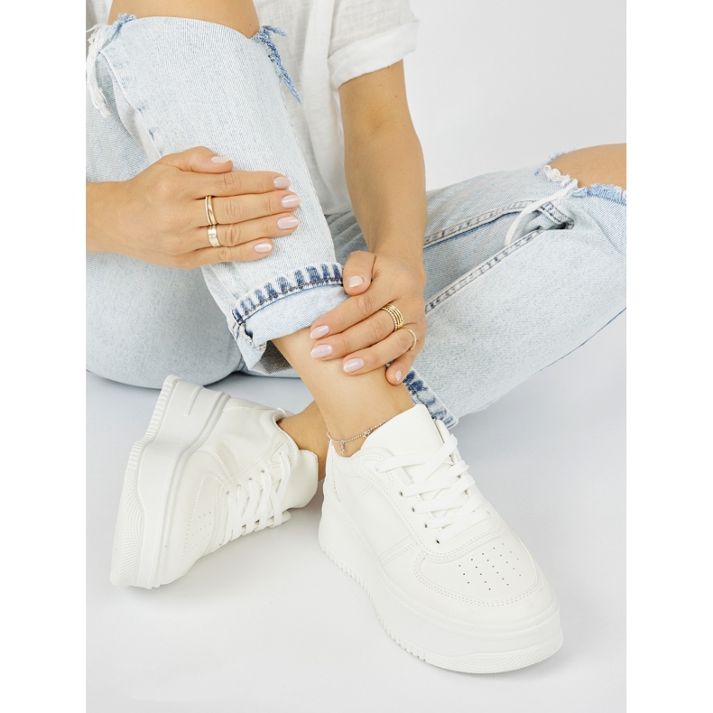 Chaussures de sport à plateforme blanches pour femmes 2 Chaussures de sport à plateforme blanches pour femmes 2