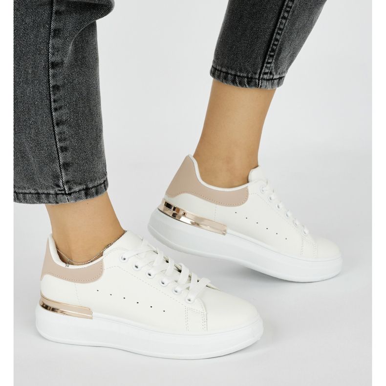 Baskets femme en cuir blanc avec élément rose blanche 2