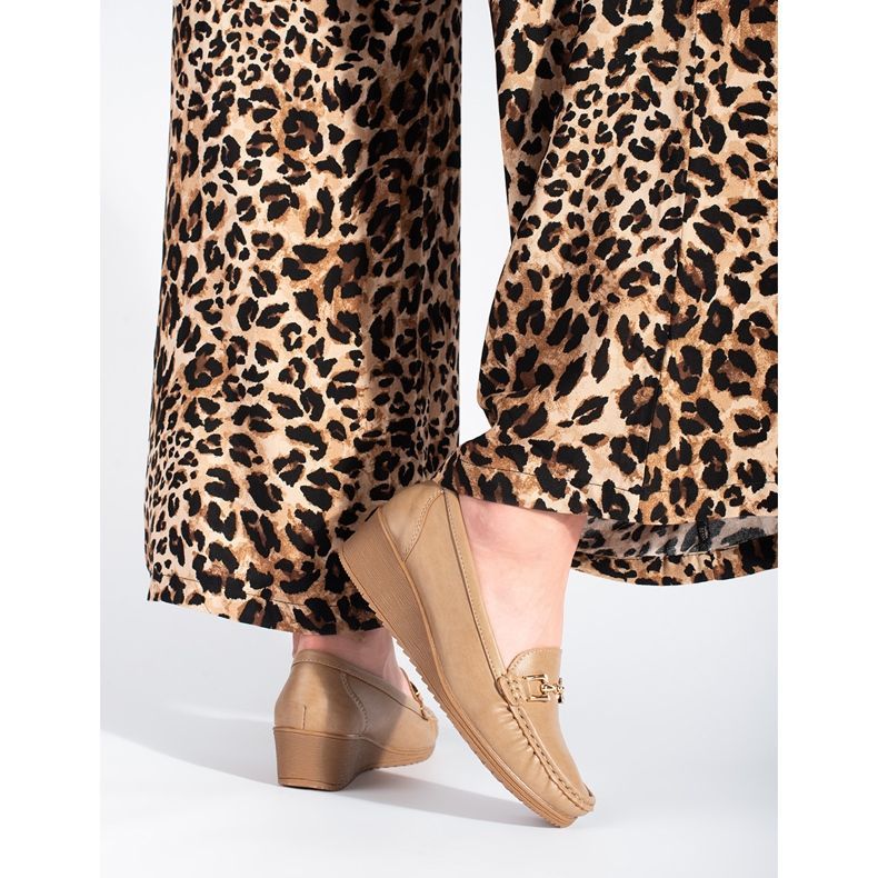 Mocassins femme beiges à boucle 2 Mocassins femme beiges à boucle 2