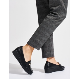 Mocassins noirs ajourés à cale basse le noir 2