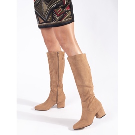 Bottines femme à talons en daim beige 3