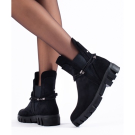 Bottines Chelsea noires pour femmes sur la plateforme Vinceza en daim écologique le noir 1